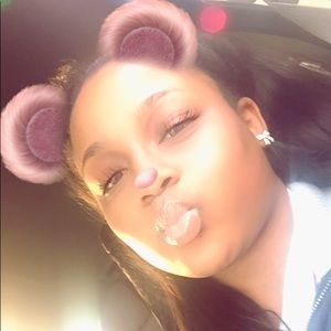 Meet your Posher, Nikeeya